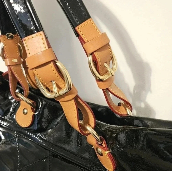 Cavalcanti Quilted Leather Shoulder Bag - Picture 4 of 12